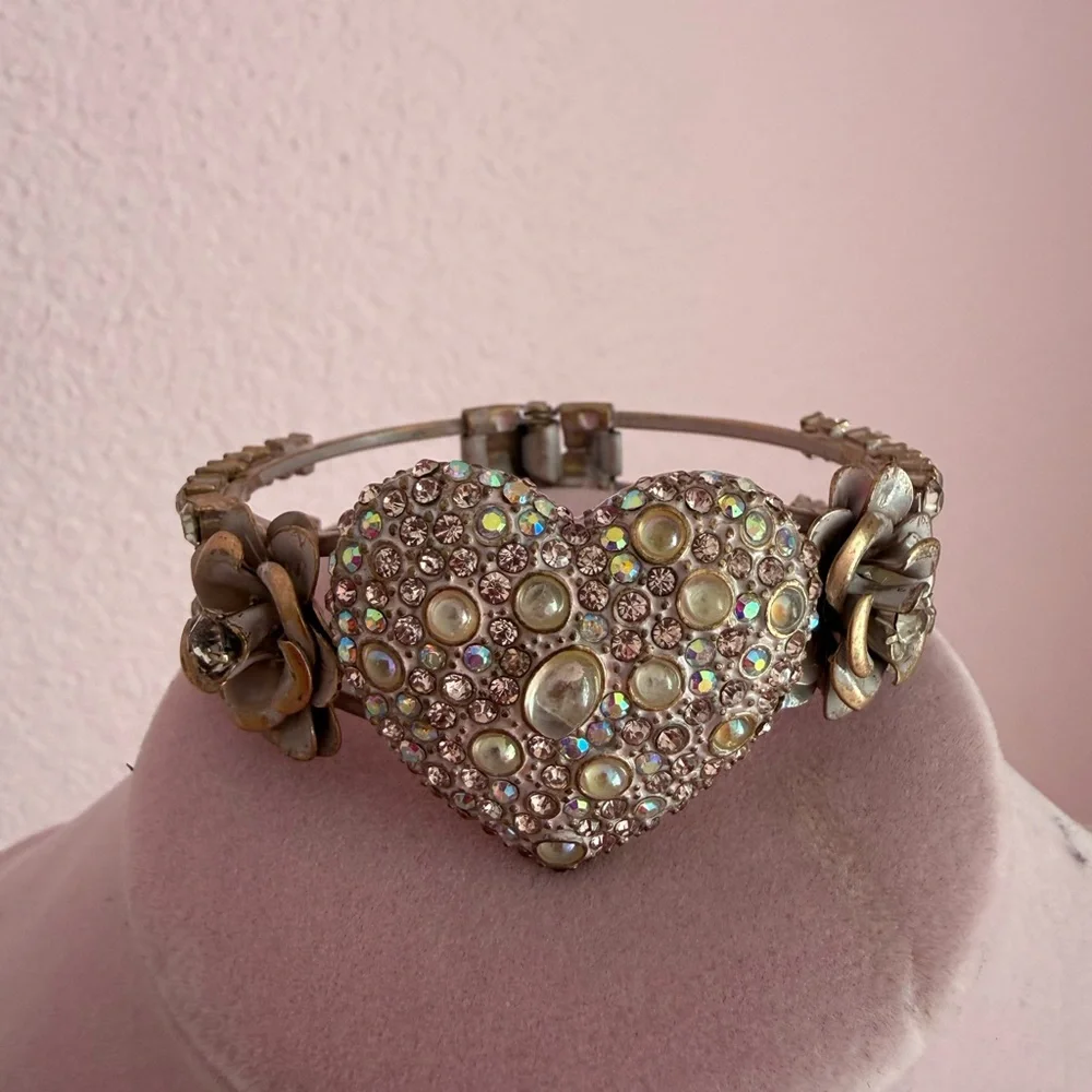 Rhinestone Heart Floral Bracelet - Pink and Silver - Picture 5 of 7